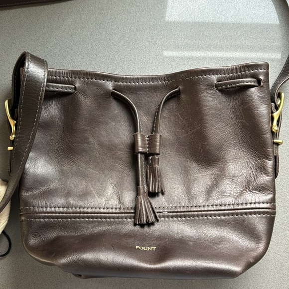 Classic Coventry Bucket bag in Wolf - Picture 4 of 6